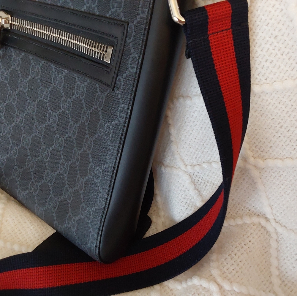 GUCCI GG MENS MESSANGER BAG - Picture 15 of 15